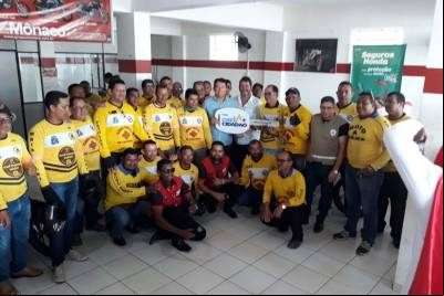 notícia: Credcidadão contempla 97 mototaxistas de cinco cidades
